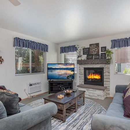 Walk To Downtown * 6 Guests * Pets * A/C! * No Stairs! Διαμέρισμα Leavenworth Εξωτερικό φωτογραφία
