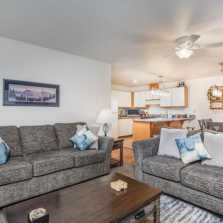 Walk To Downtown * 6 Guests * Pets * A/C! * No Stairs! Διαμέρισμα Leavenworth Εξωτερικό φωτογραφία