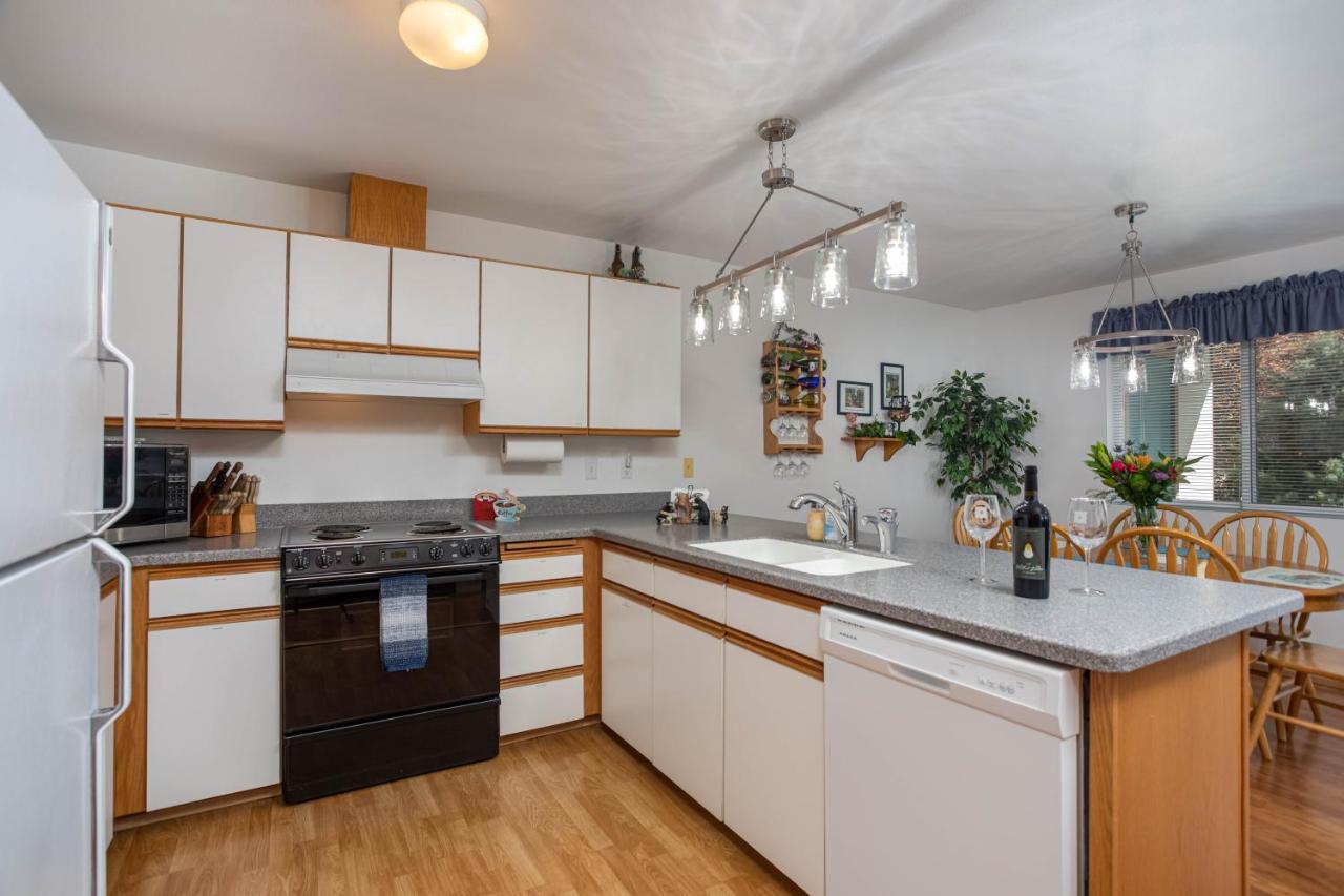 Walk To Downtown * 6 Guests * Pets * A/C! * No Stairs! Διαμέρισμα Leavenworth Εξωτερικό φωτογραφία