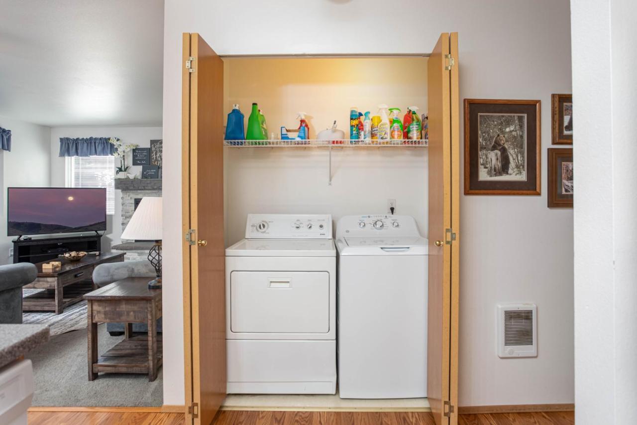 Walk To Downtown * 6 Guests * Pets * A/C! * No Stairs! Διαμέρισμα Leavenworth Εξωτερικό φωτογραφία